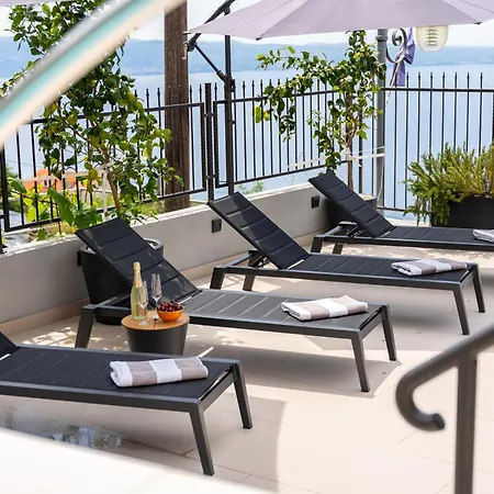 Bella Vista Heritage Oasis Villa Podstrana