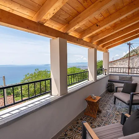 Bella Vista Heritage Oasis *