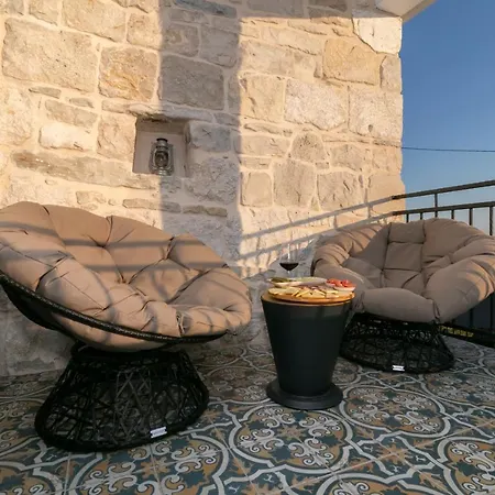 Bella Vista Heritage Oasis * Podstrana