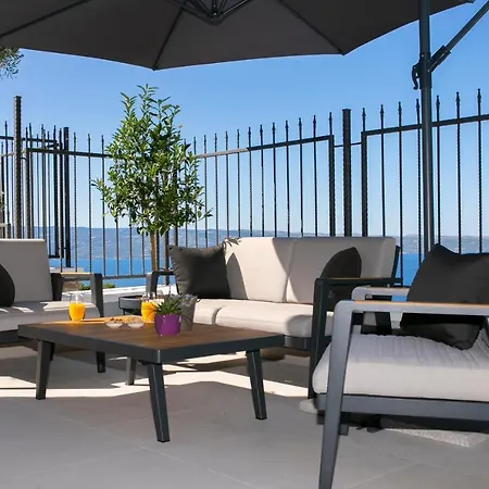 Bella Vista Heritage Oasis Villa Podstrana